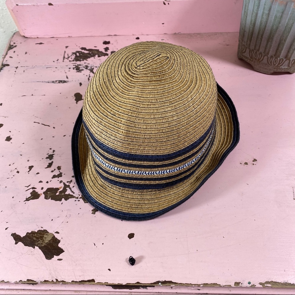 Place  Straw Bucket Hat Lg- XLg cute girls straw bucket black hat